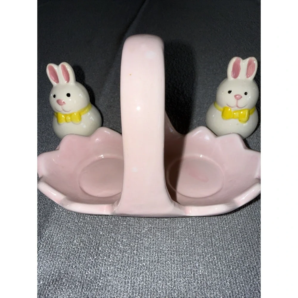 Bunny Salt‎ & Pepper Shakers with Basket Holder